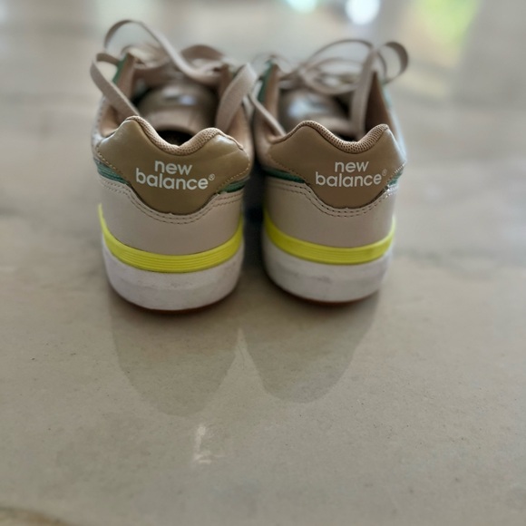 New Balance The Court Line 4.5 - Picture 2 of 4